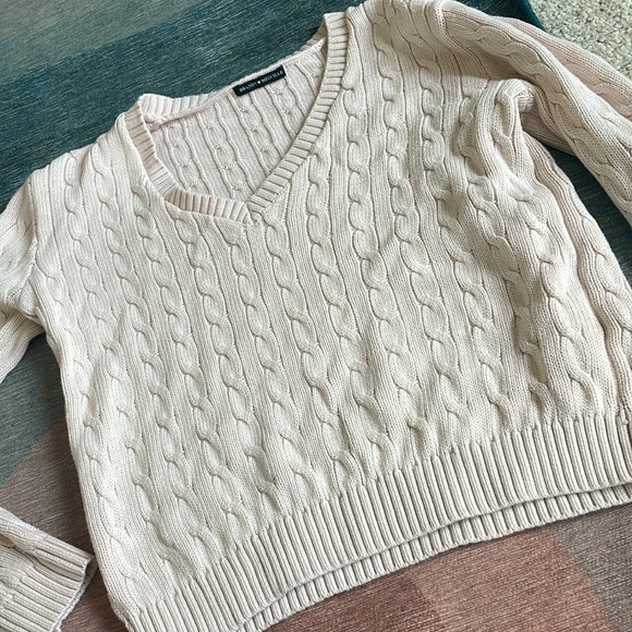 Brandy Melville Pale Pink Cable knit Sweater - Picture 7 of 10